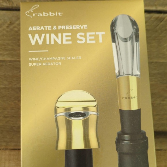 Rabbit Aerate & Preserve Wine Set / Black and Gold / Wine and Champagne Sealer - Picture 3 of 6